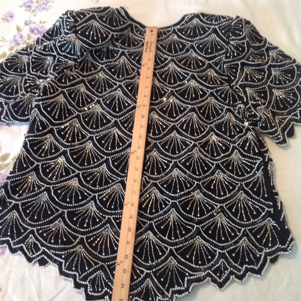 Women's Top - Picture 4 of 11